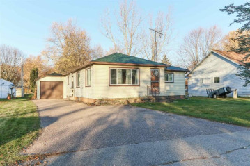 605 N 2nd Street, Weyauwega, WI 54983