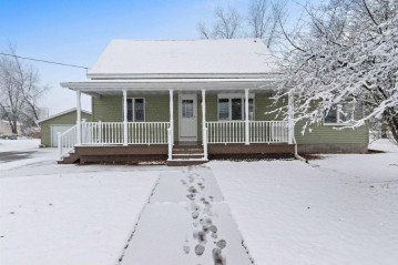 306 Jackson Street, Oconto Falls, WI 54154