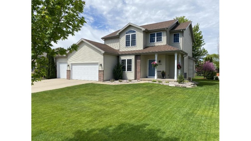1336 Circle Dr Sun Prairie, WI 53590 by Winterberry Realty, Llc. $425,000