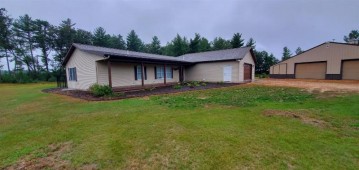 2731 9th Dr, Easton, WI 53910