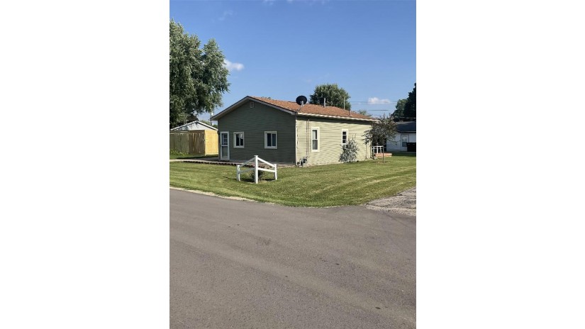 1910 Euclid Ave Beloit, WI 53511 by Keller Williams Realty Signature - Pref: 608-201-8211 $135,000