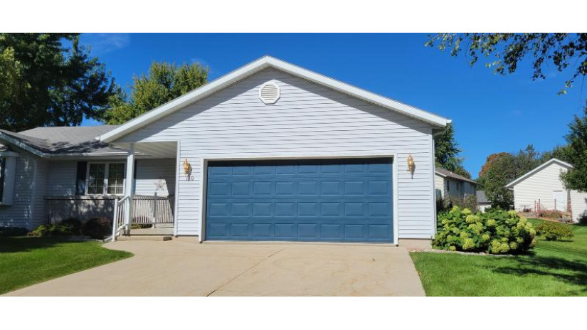 140 Anna Cir Columbus, WI 53925 by Badgerland Real Estate $324,900