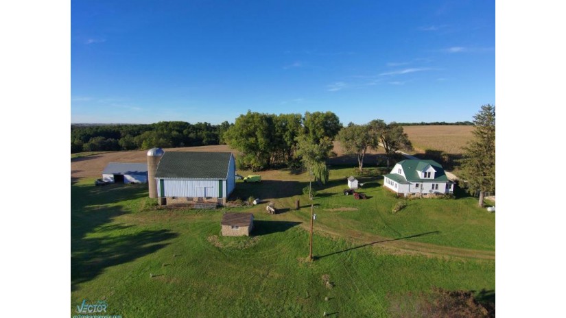 1204 New California Rd Clifton, WI 53554 by Potterton Rule Real Estate Llc - Off: 608-348-8213 $1,872,000
