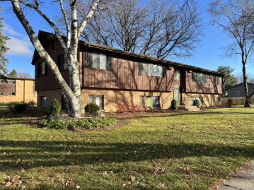 429 Westview Ave, Clinton, WI 53525-8433