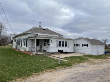 9400 S Wilson St, South Lancaster, WI 53813