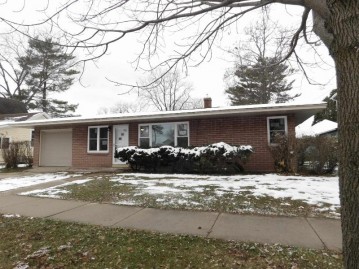 122 N Winsted St, Spring Green, WI 53588