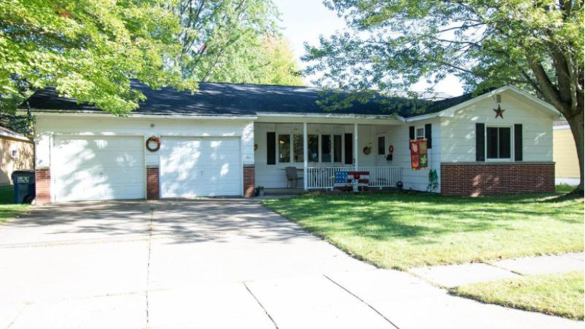 711 South Line Road Rothschild, WI 54474 by Re/Max Excel - Main: 715-849-5544 $159,900