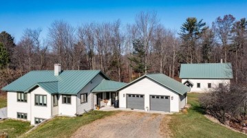 1648 County Road A, Amherst Junction, WI 54407