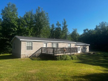 22115 Sucker Lake Rd, Watersmeet, MI 49969