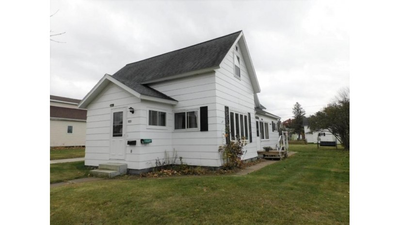 605 8th St E Merrill, WI 54452 by Century 21 Best Way Realty $109,900