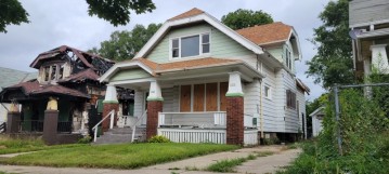 2336 W Finn Pl 2338, Milwaukee, WI 53206-1828