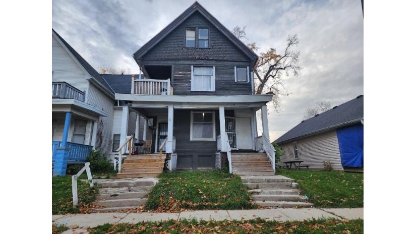 1909 N 32nd St 1911 Milwaukee, WI 53208 by XSELL Real Estate Company, LLC $42,900