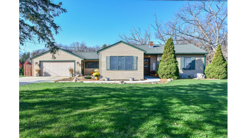 234 N River Rd Rochester, WI 53105 by Shorewest Realtors $339,000