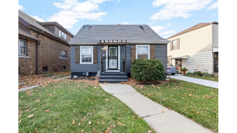 4507 N 26th St Milwaukee, WI 53209 by Homestead Advisors $119,000