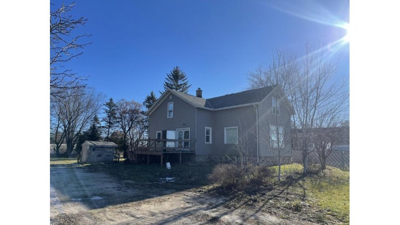 4207 County Road Cr Newton, WI 54220 by Berkshire Hathaway HomeService $120,000