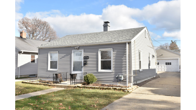 3412 S 2nd St Milwaukee, WI 53207 by Shorewest Realtors $159,000