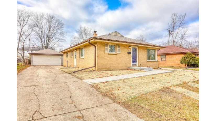 5239 N 87th St Milwaukee, WI 53225 by NextHome My Way $209,900