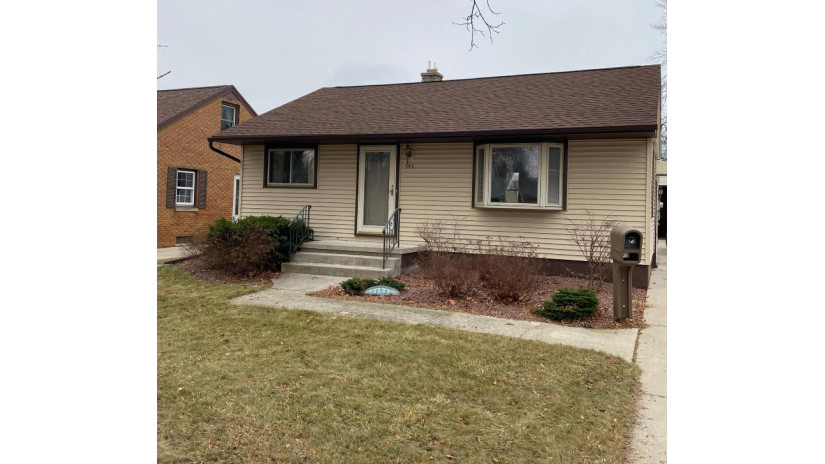 545 S 32nd St Manitowoc, WI 54220 by Century 21 Aspire Group $119,900