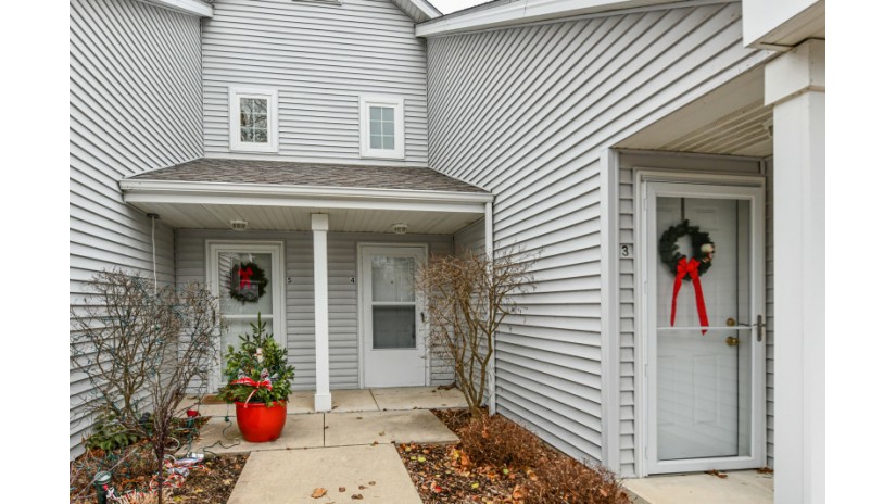 424 W Grand Ave 4 Port Washington, WI 53074 by Shorewest Realtors $229,900