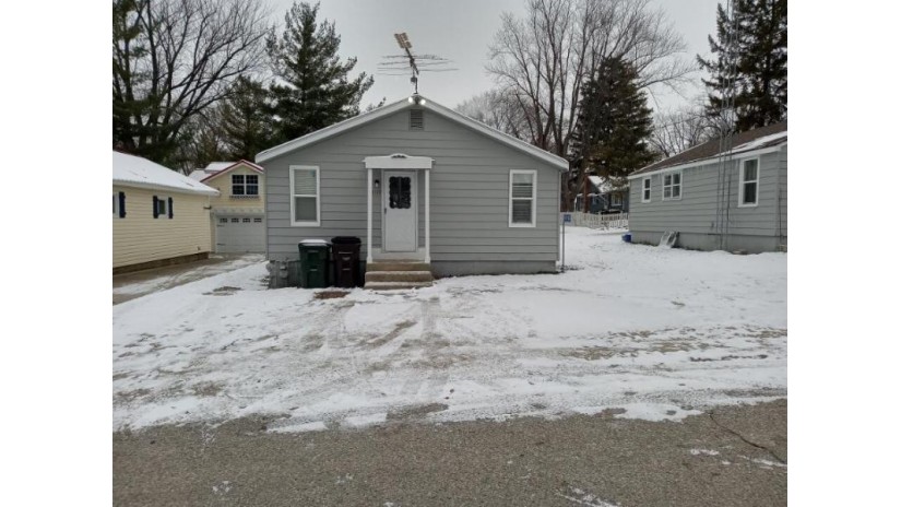 N3163 Hickory Rd Geneva, WI 53147 by Results Realty $1,100