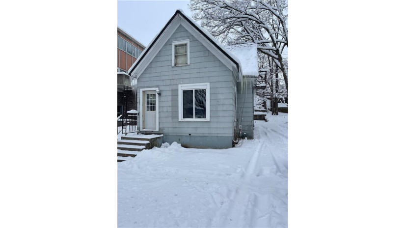 1000 2nd Avenue Eau Claire, WI 54701 by C21 Affiliated $119,500