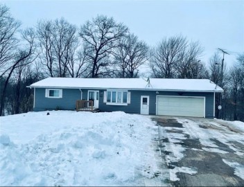 5330 Gust Road, Fall Creek, WI 54742