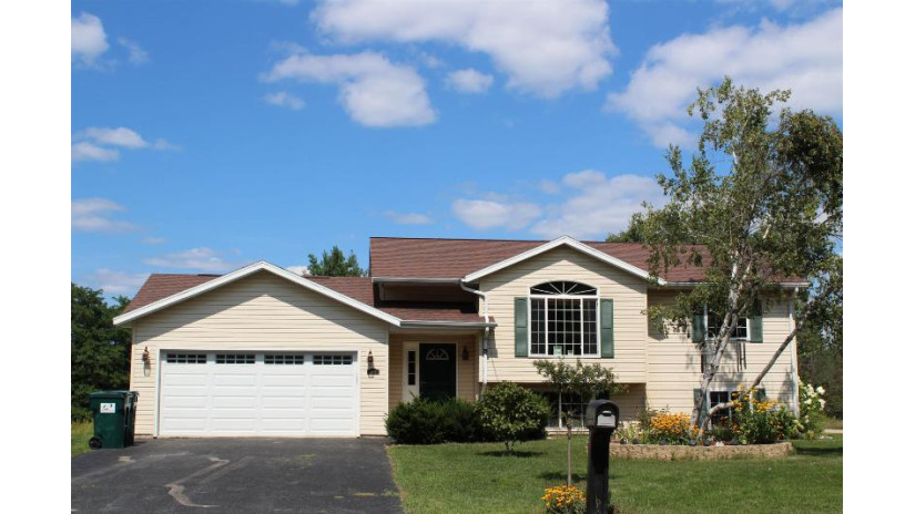 480 Twin Pines Drive Redgranite, WI 54970 by Gaatz Real Estate - nicole@gaatzrealestate.com $250,000