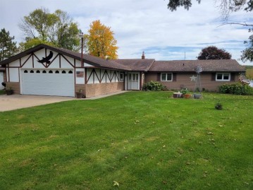 W5868 Cedar Springs Court, Marion, WI 54960