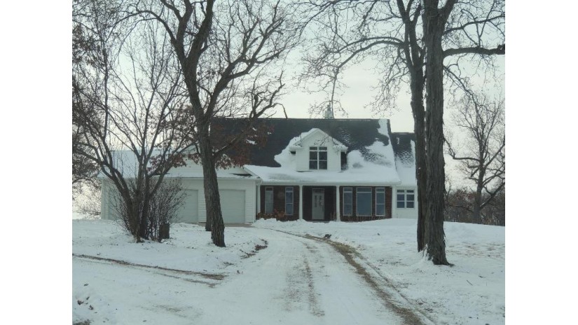 8410 Meyer Lane Winchester, WI 54947 by Century 21 Affiliated - PREF: 920-707-0175 $974,900