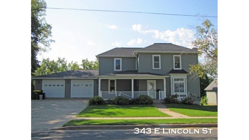 343 E Lincoln Ave Lancaster, WI 53813 by Platteville Realty Llc $285,000