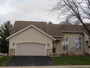 4458 Woodgate Dr, Janesville, WI 53546