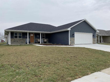 3489 Pickard Dr, Janesville, WI 53563