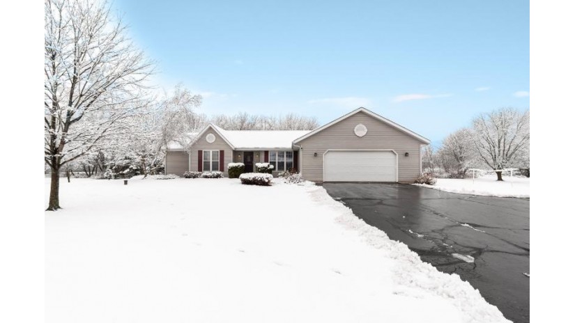 3638 E Rovi Dr Harmony, WI 53563 by Realty Executives Premier - Pref: 608-635-5445 $350,000