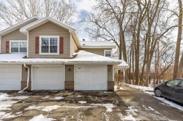 6243 Middleton Springs Dr, Middleton, WI 53562