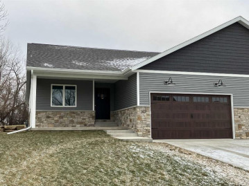 307 Starkweather Dr, Beaver Dam, WI 53916