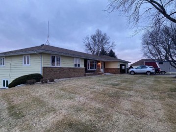 6549 Matz Rd, Roxbury, WI 53529-9773