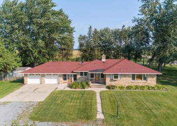 1590 County Road J North, Stevens Point, WI 54482