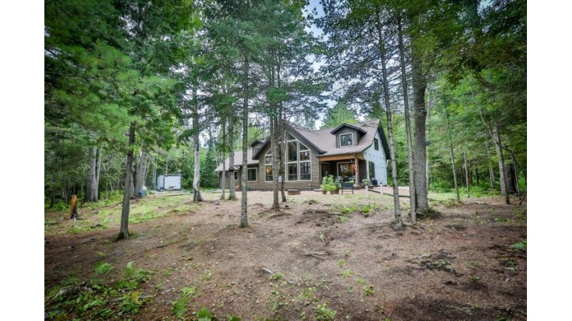 9011 North Star Rd Winchester, WI 54557 by Redman Realty Group, Llc $849,000