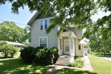 18665 Milwaukee Ave, Brookfield, WI 53045-3461