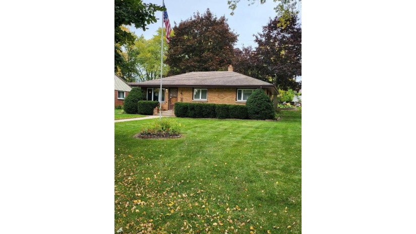 4234 N 93rd St Wauwatosa, WI 53222 by Allied Realty Group LLC $229,900