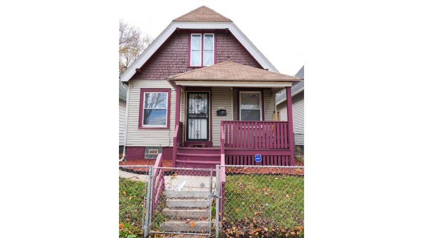 3241 N 1st St Milwaukee, WI 53212 by Homestead Realty, Inc $70,000