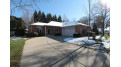 204 Thorngate Ct Burlington, WI 53105 by Bear Realty Of Burlington $379,900