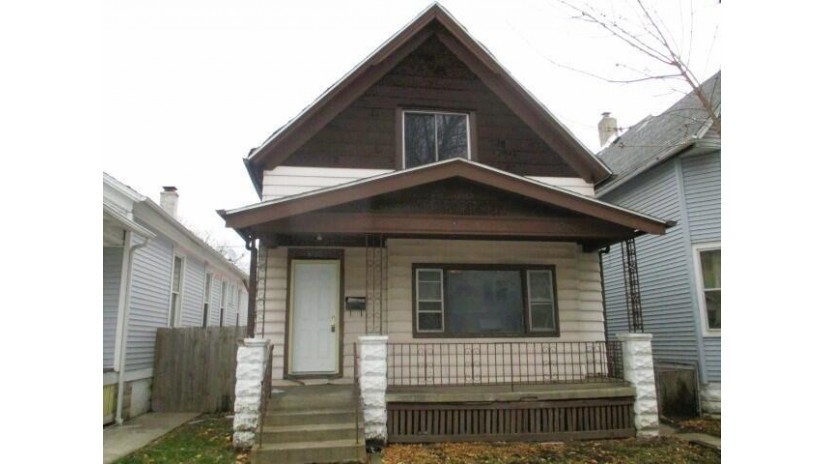 1020 S 19th St Milwaukee, WI 53204 by Area Wide Realty $51,900