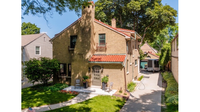 168 N 89th St Wauwatosa, WI 53226 by Shorewest Realtors $465,000