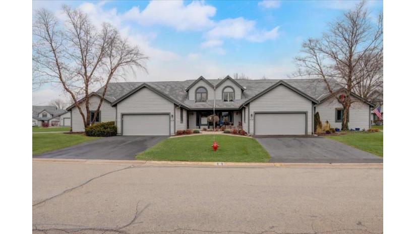 S75W17704 Harbor Cir Muskego, WI 53150 by RE/MAX Realty Pros~Milwaukee $609,900