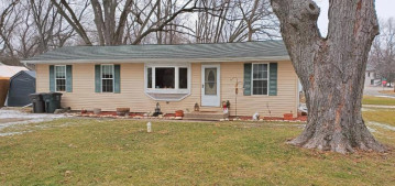 W5486 Park Dr, Sugar Creek, WI 53121