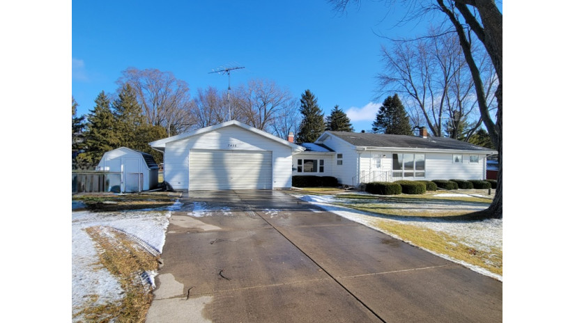 3486 Swan Creek St Delavan, WI 53115 by Shorewest Realtors $249,900