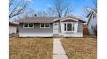 7142 N 37th St Milwaukee, WI 53209 by Worth Realty - 414-963-1600 $159,900