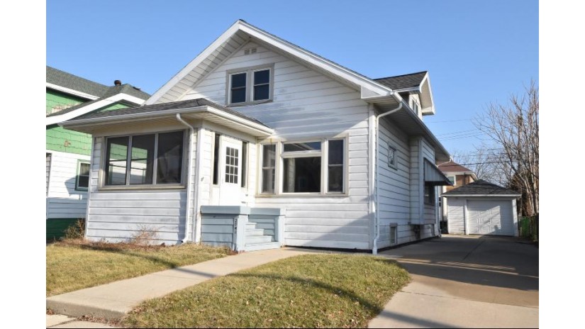 2045 Charles St Racine, WI 53402 by RE/MAX Newport - office@newportelite.com $159,900