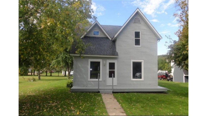 317 South Clark Street Elmwood, WI 54740 by Coldwell Banker Realty Hds $189,900